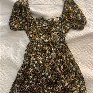 LE LIS Tie Back Floral Dress in Black and Yellow